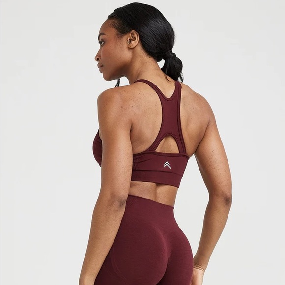 Oner Active Effortless Seamless High Neck Bralette - Rosewood - Medium - Picture 4 of 10